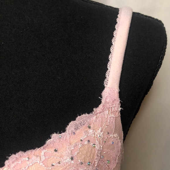 VICTORIA’S SECRET Body by Victoria pink lace padded bra. Size 34 DD. - Picture 7 of 11